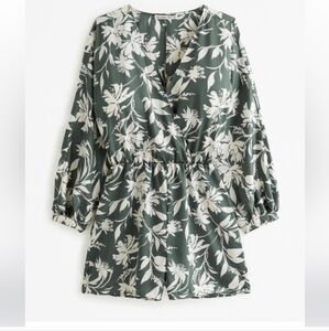 Abercrombie & Fitch Dark Green and White Floral Romper Medium Tall